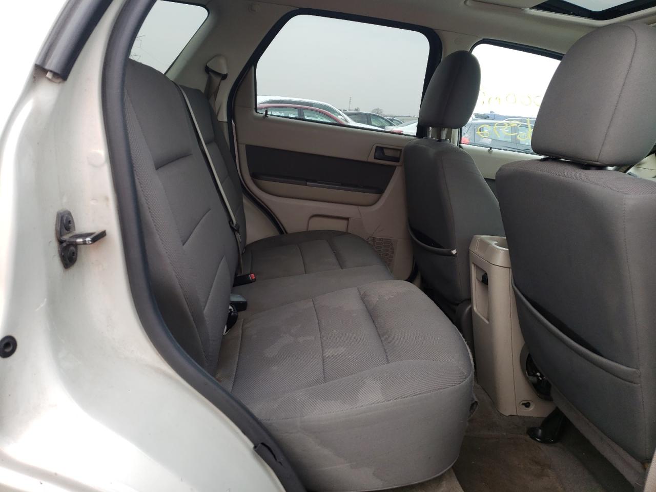 Photo 6 from auction – 2009 FORD ESCAPE with VIN 1FMCU03759KC97676