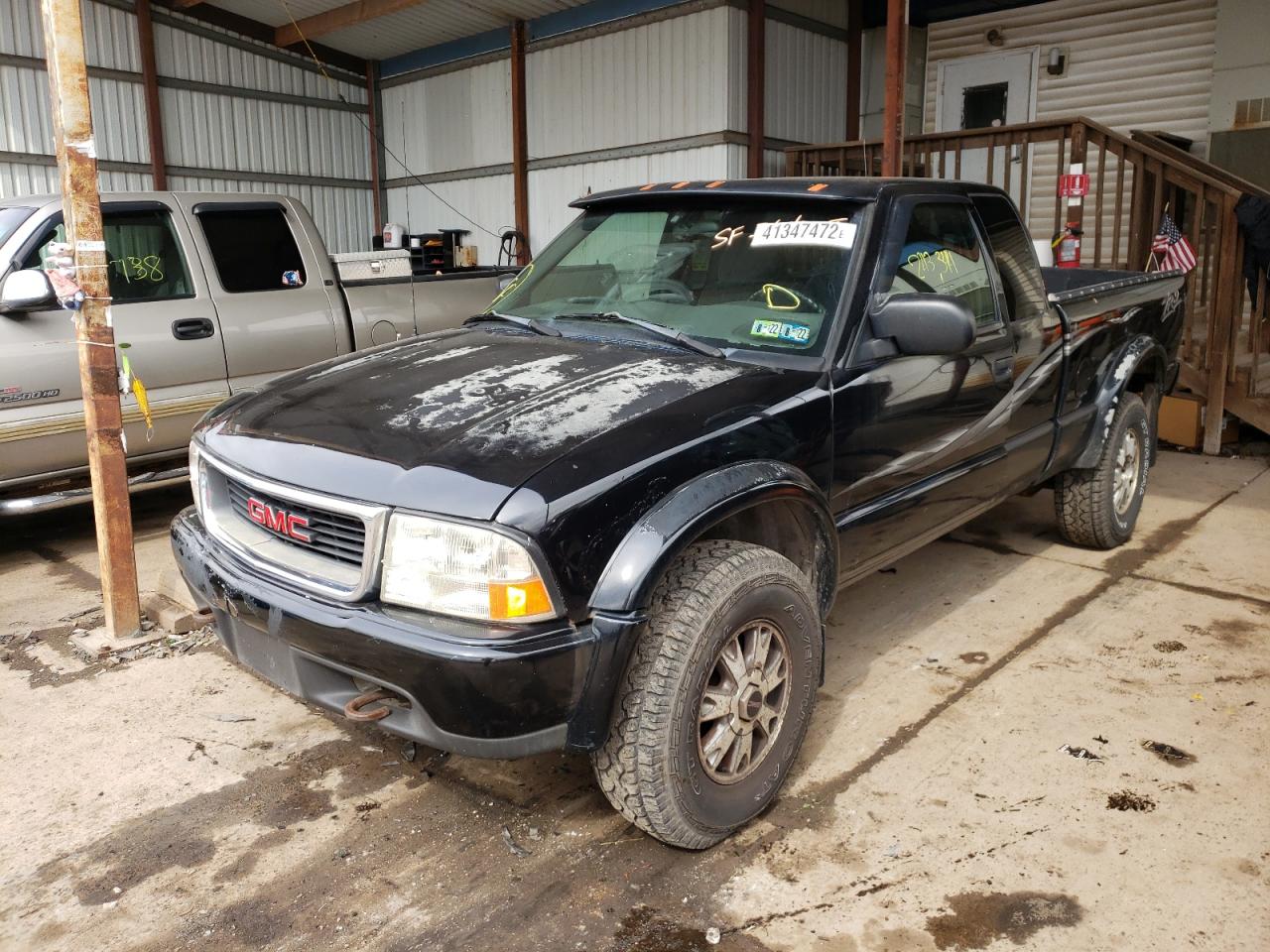 Photo 2 from auction – 2002 GMC SONOMA with VIN 1GTCT19W128154948