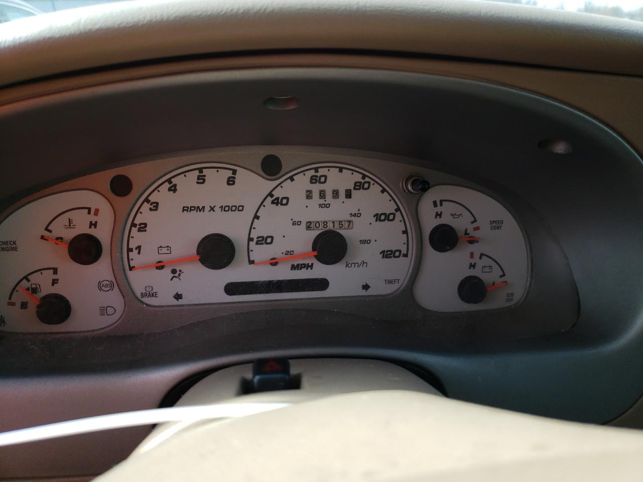 Photo 8 from auction – 2002 FORD EXPLORER S with VIN 1FMZU67E62UB45096