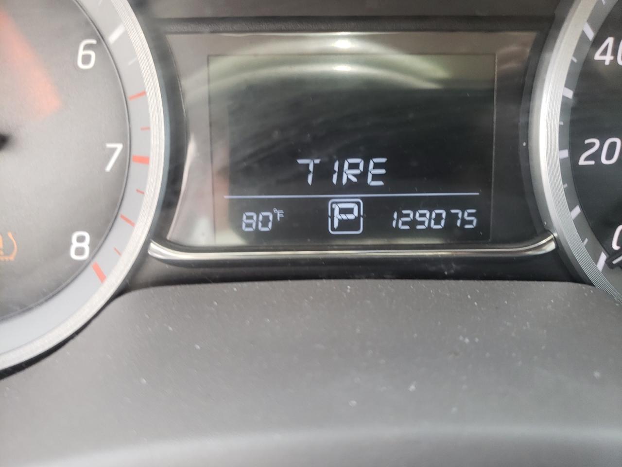 Photo 8 from auction – 2013 NISSAN SENTRA S with VIN 3N1AB7AP1DL679257