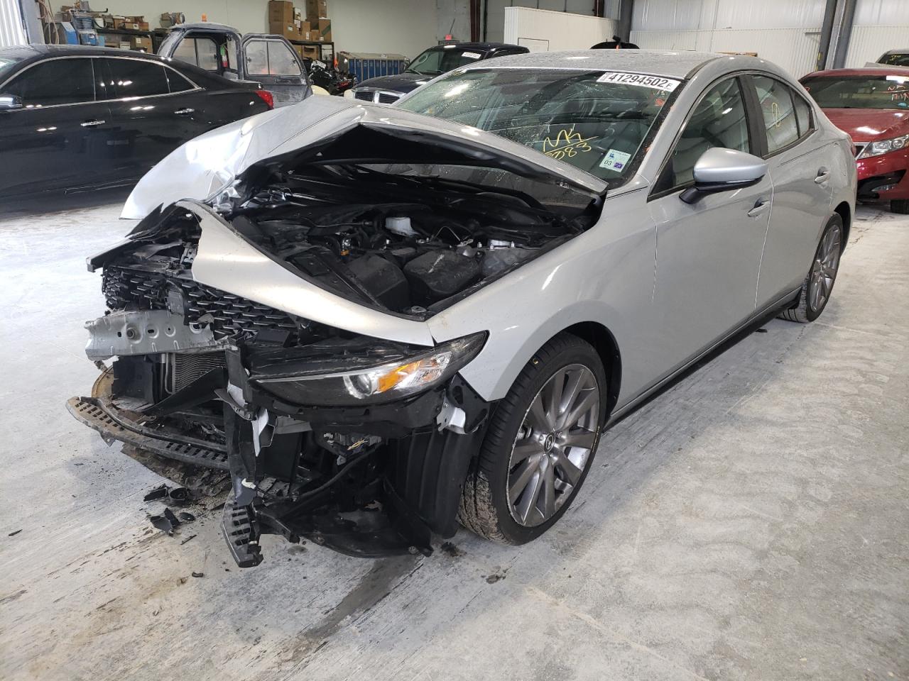 Photo 2 from auction – 2020 MAZDA 3 SELECT with VIN 3MZBPACL6LM118083