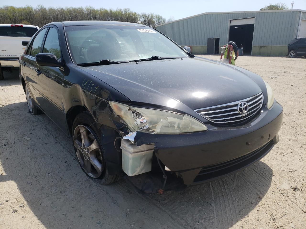 TOYOTA CAMRY LE 2005 with VIN 4T1BE30K45U398564 - Photo from auction