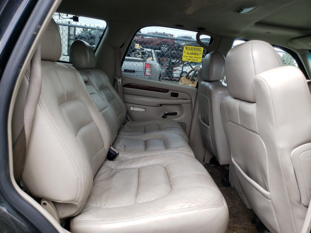 Photo 6 from auction – 2002 CADILLAC ESCALADE L with VIN 1GYEK63N52R102249