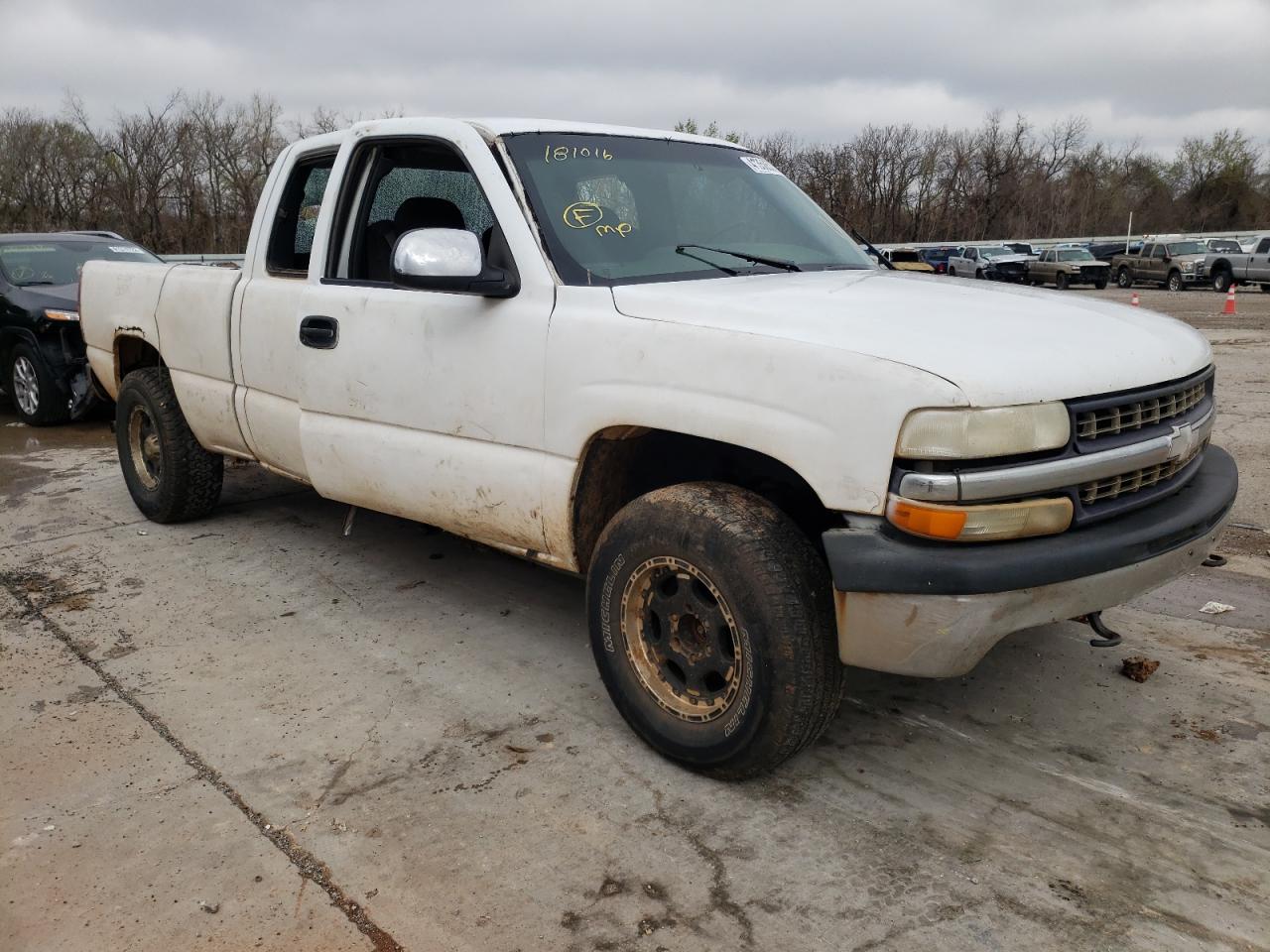 CHEVROLET SILVERADO 2002 with VIN 1GCEK19T62E181016 - Photo from auction