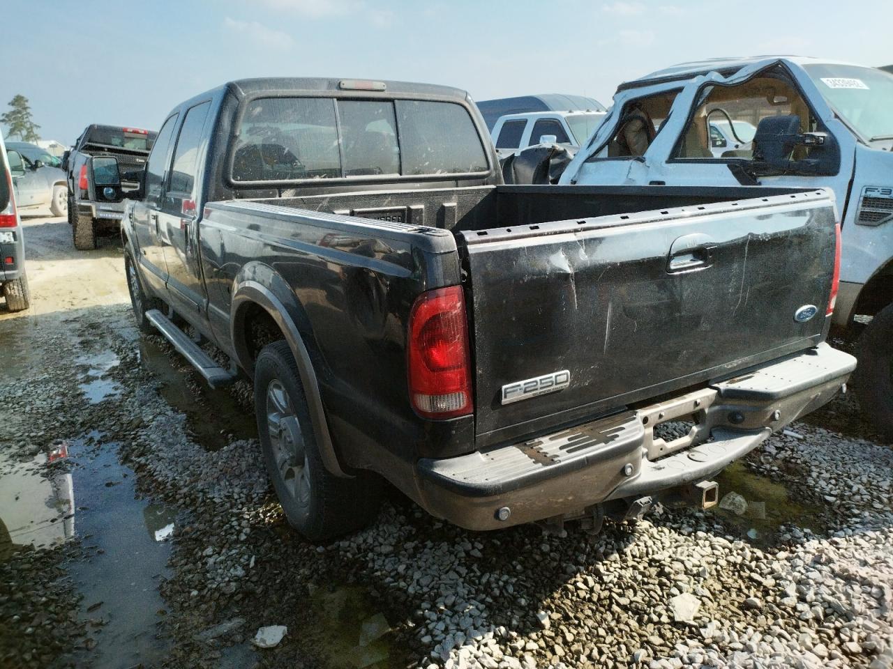 Photo 3 from auction – 2006 FORD F250 SUPER with VIN 1FTSW20P26ED80955