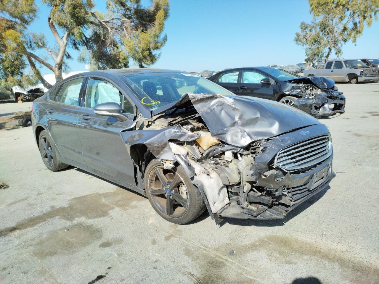 FORD FUSION SE 2016 with VIN 3FA6P0H75GR386115 - Photo from auction