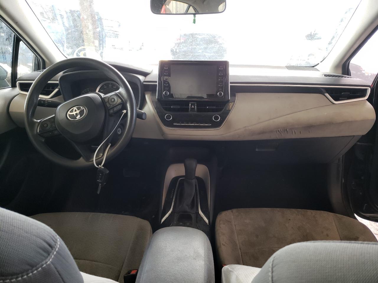 Photo 9 from auction – 2020 TOYOTA COROLLA LE with VIN 5YFEPRAE4LP006619