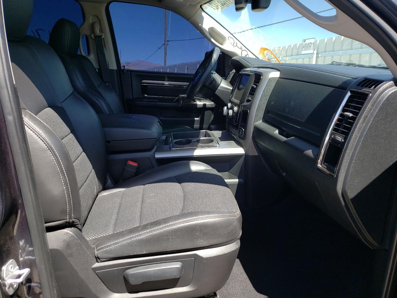 Photo 5 from auction – 2015 RAM 1500 SPORT with VIN 1C6RR6HT7FS708796