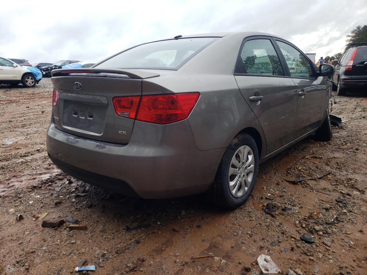 Photo 4 from auction – 2013 KIA FORTE EX with VIN KNAFU4A22D5669639