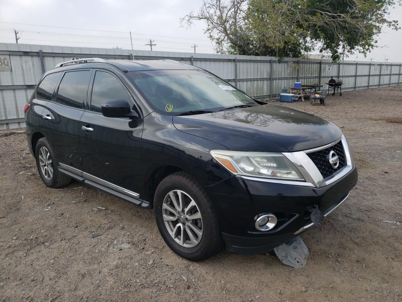 NISSAN PATHFINDER 2013 with VIN 5N1AR2MN8DC656989 - Photo from auction