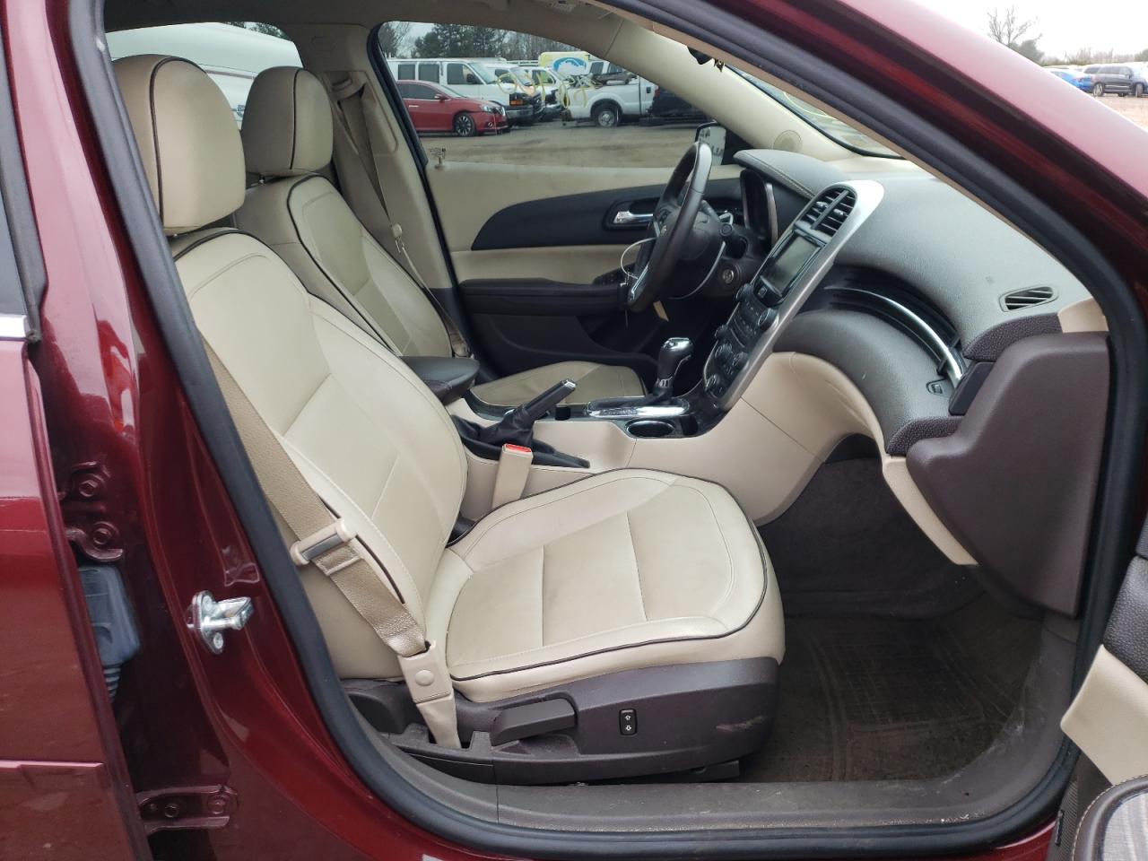 Photo 5 from auction – 2015 CHEVROLET MALIBU 2LT with VIN 1G11D5SL2FF348362