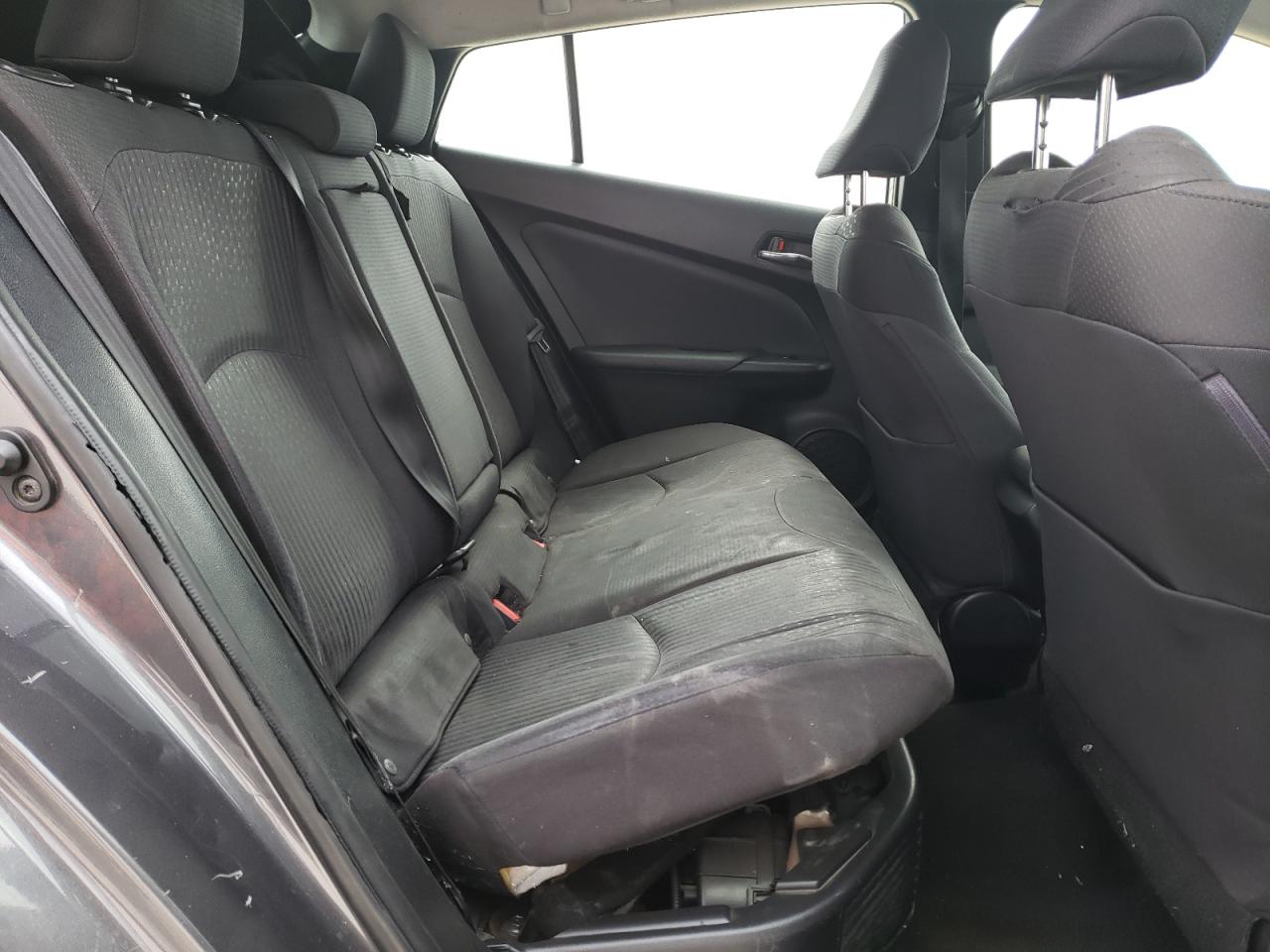 Photo 6 from auction – 2016 TOYOTA PRIUS with VIN JTDKBRFU1G3517964