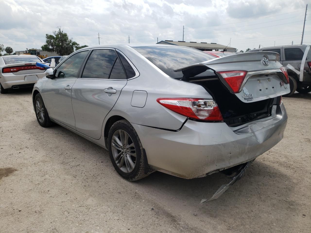 Photo 3 from auction – 2017 TOYOTA CAMRY LE with VIN 4T1BF1FK2HU423667