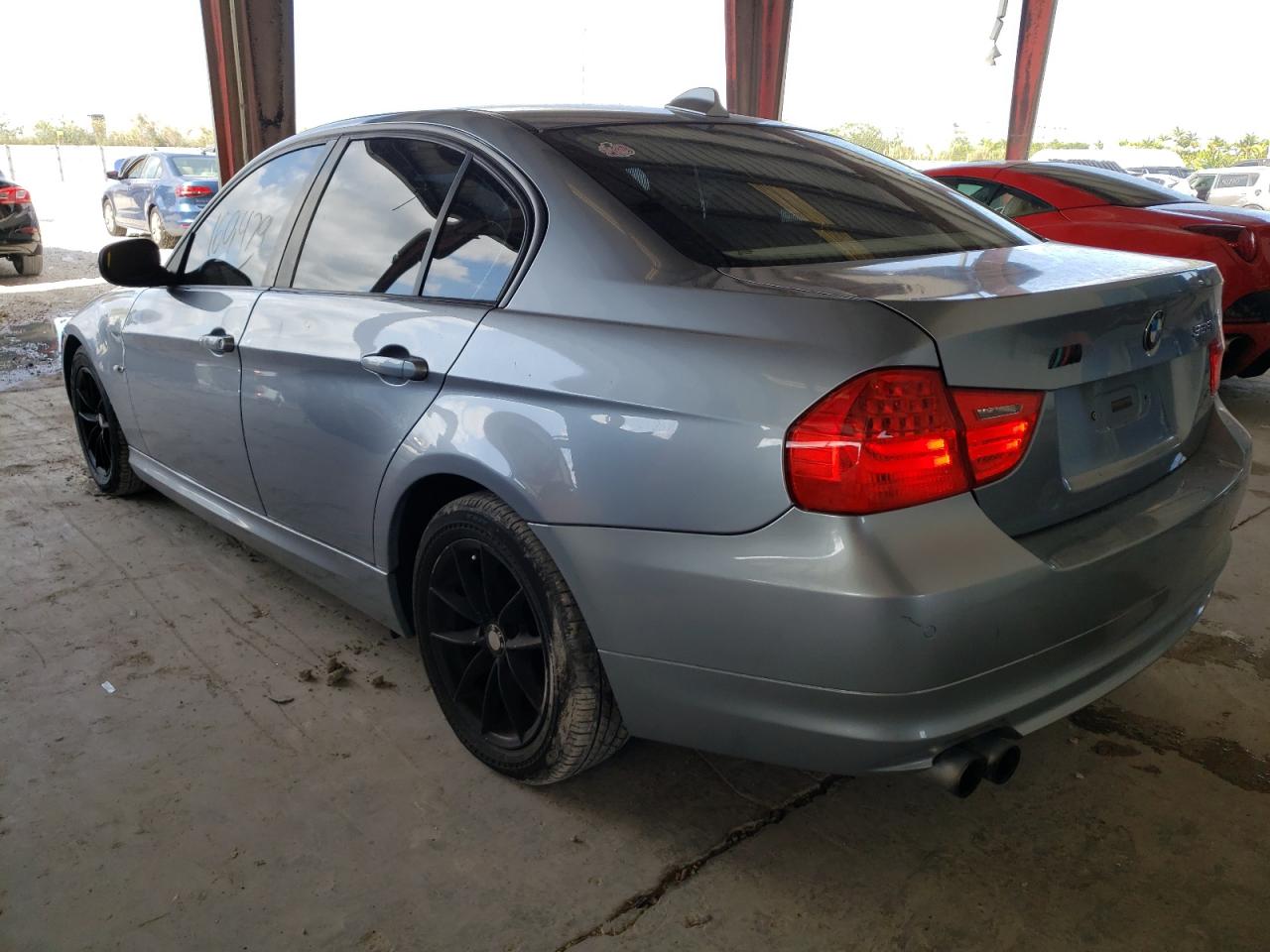 Photo 3 from auction – 2010 BMW 328 I with VIN WBAPH7G5XANM54310