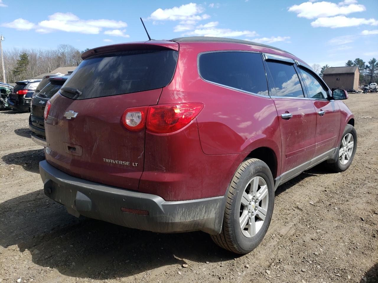 Photo 4 from auction – 2010 CHEVROLET TRAVERSE L with VIN 1GNLVFED3AJ267262