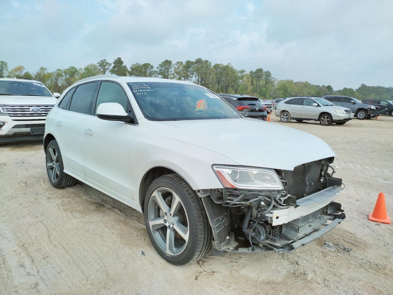 AUDI Q5 PREMIUM 2015 with VIN WA1DGAFP5FA098110 - Photo from auction