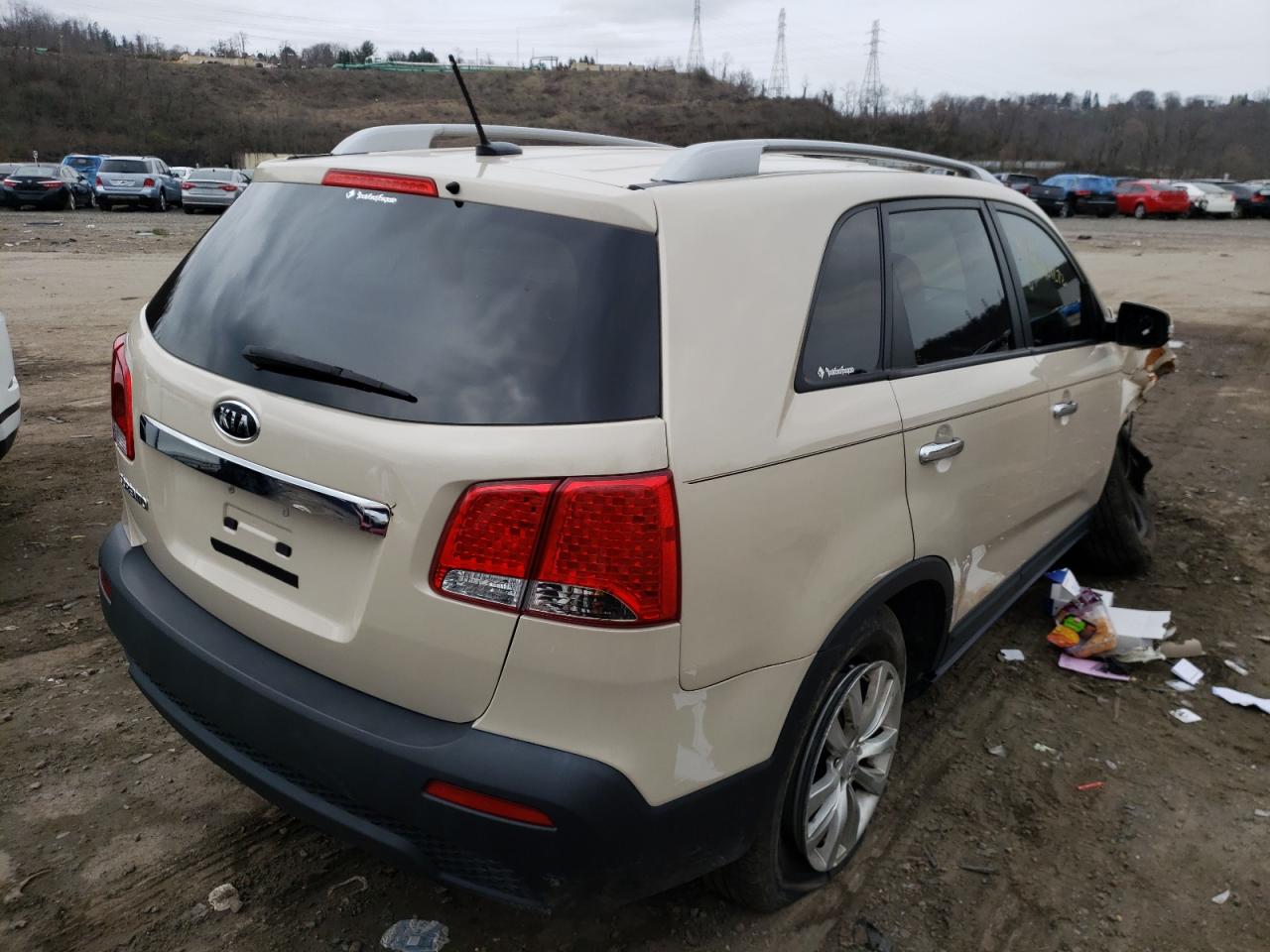 Photo 4 from auction – 2011 KIA SORENTO BA with VIN 5XYKT4A26BG085088