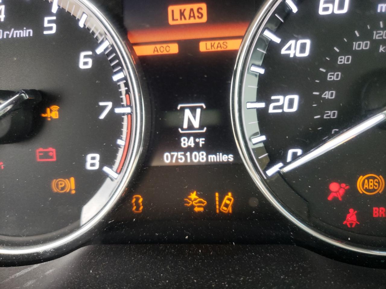 Photo 8 from auction – 2016 ACURA RLX TECH with VIN JH4KC1F52GC001781