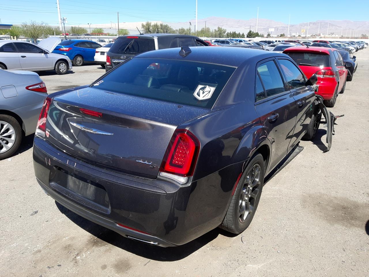 Photo 4 from auction – 2017 CHRYSLER 300 S with VIN 2C3CCAGG3HH637702