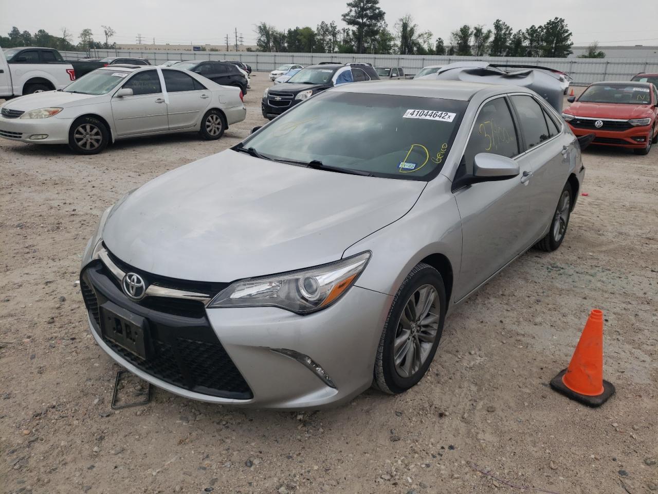 Photo 2 from auction – 2016 TOYOTA CAMRY LE with VIN 4T1BF1FK9GU533680