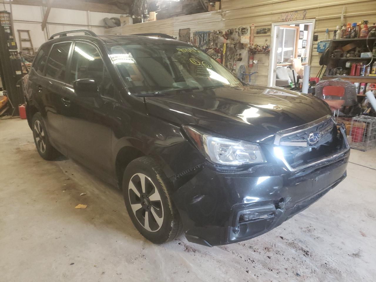 SUBARU FORESTER 2 2017 with VIN JF2SJAEC9HH494145 - Photo from auction