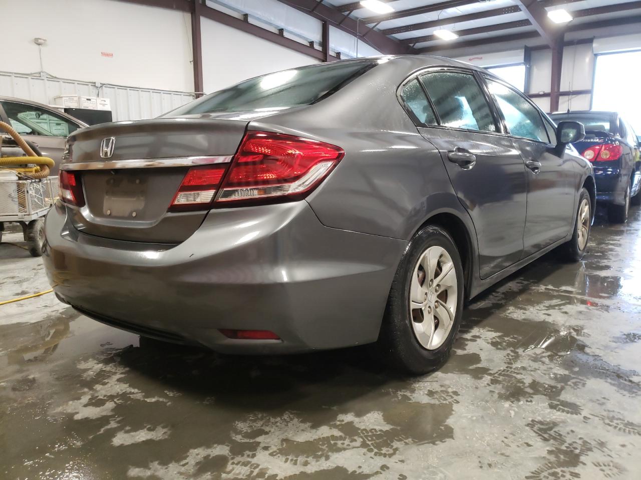 Photo 4 from auction – 2013 HONDA CIVIC LX with VIN 2HGFB2F52DH302105