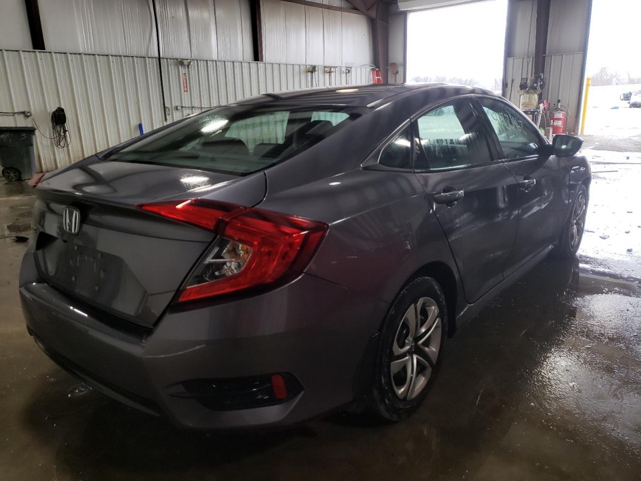 Photo 4 from auction – 2016 HONDA CIVIC LX with VIN 19XFC2F55GE222647