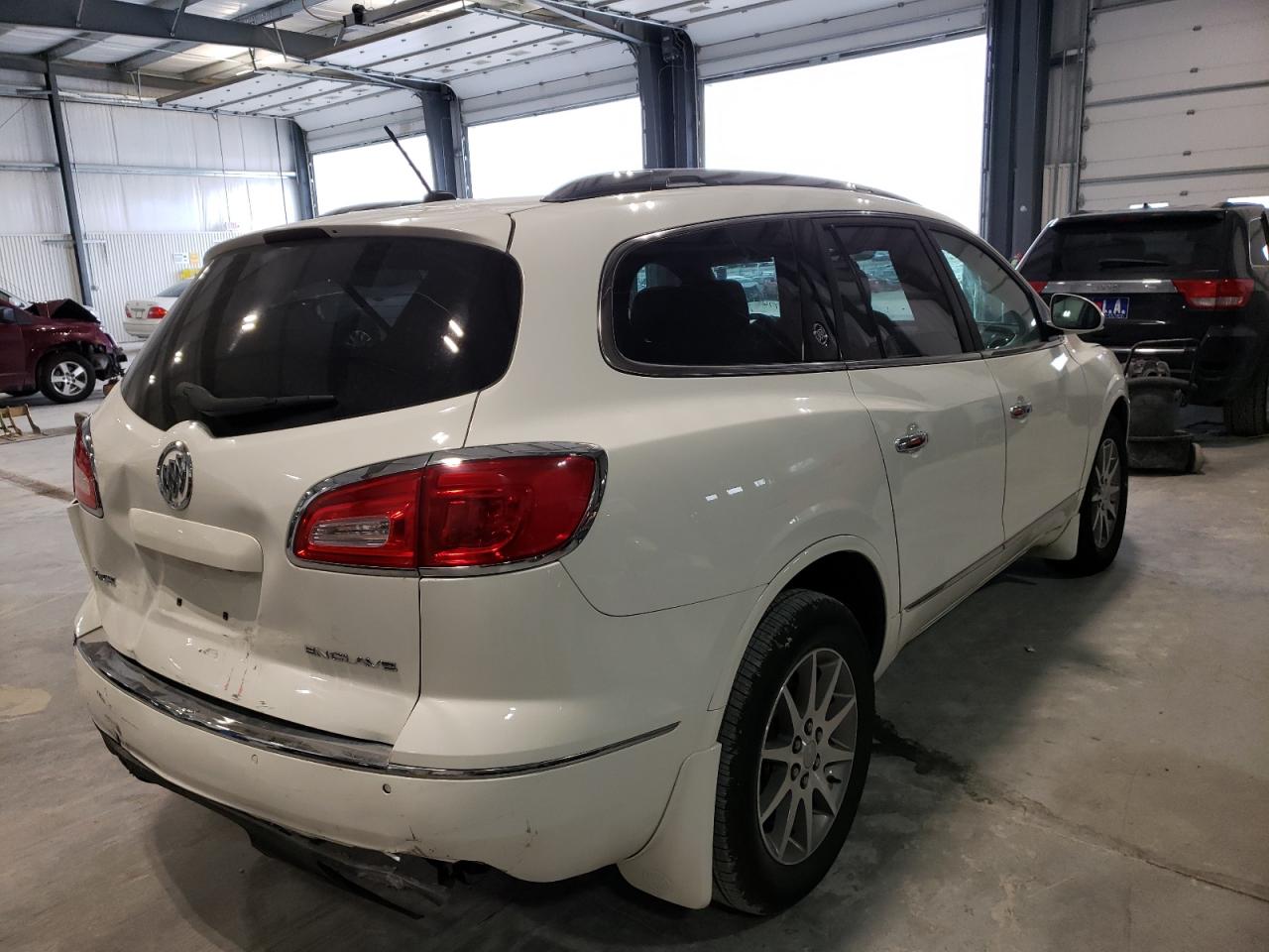 Photo 4 from auction – 2015 BUICK ENCLAVE with VIN 5GAKRBKD4FJ227769