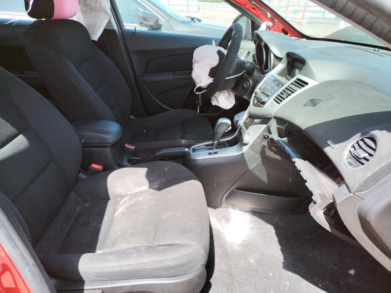 Photo 5 from auction – 2015 CHEVROLET CRUZE LT with VIN 1G1PC5SB6F7101036