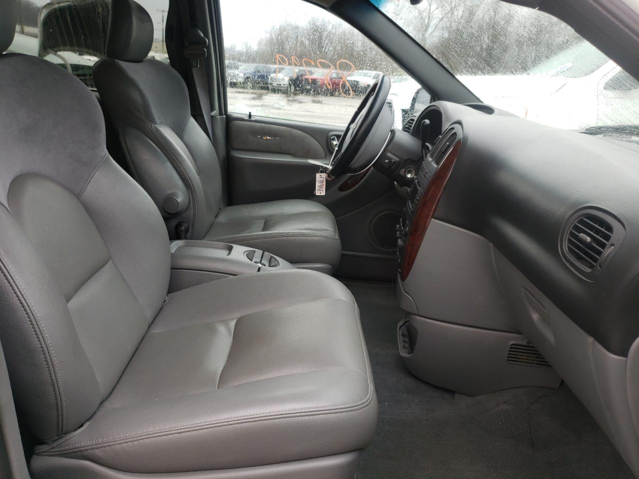 Photo 5 from auction – 2004 CHRYSLER TOWN & COU with VIN 2C8GT64L34R553216
