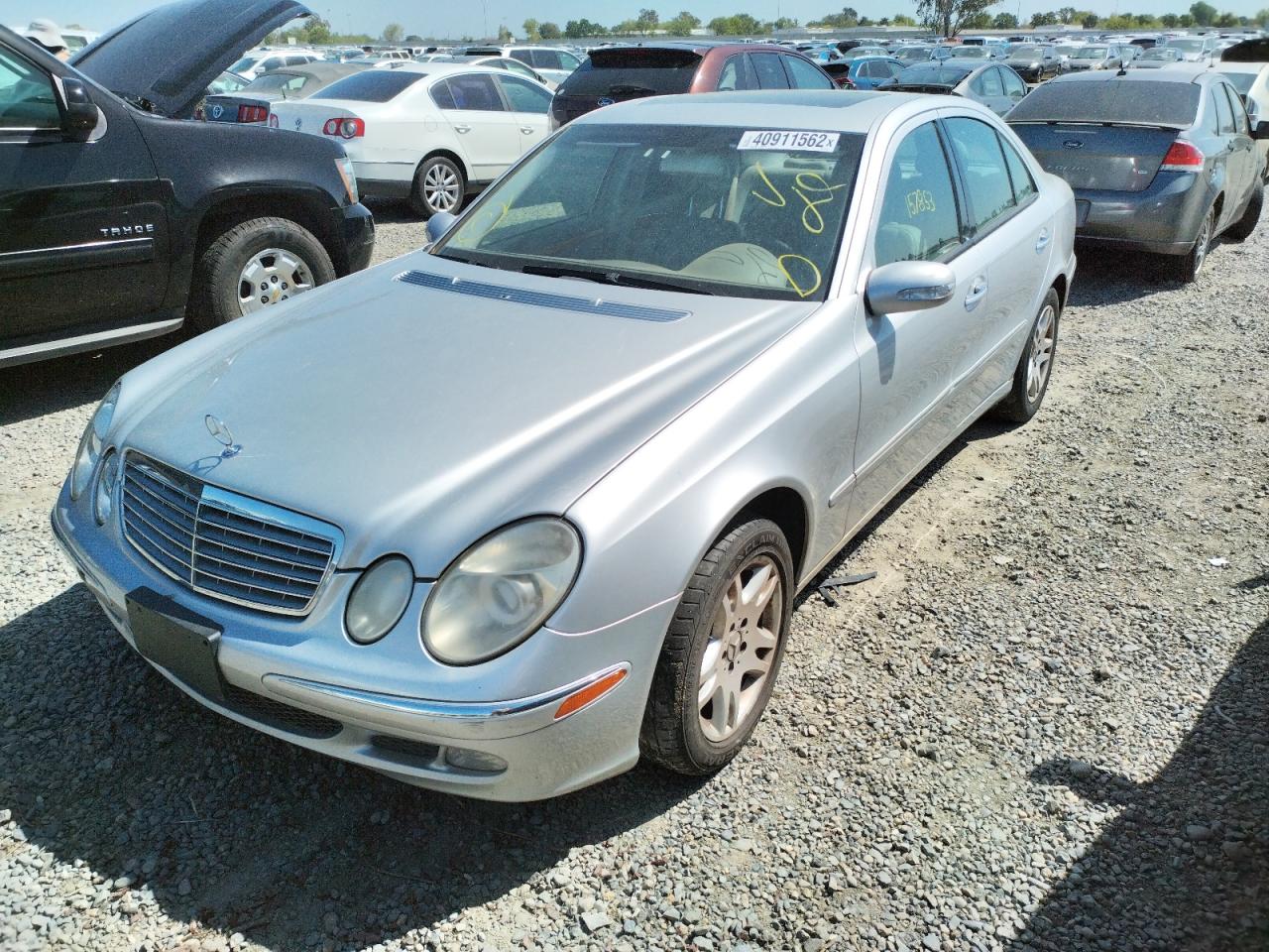 Photo 2 from auction – 2005 MERCEDES-BENZ E 320 with VIN WDBUF65J45A652348