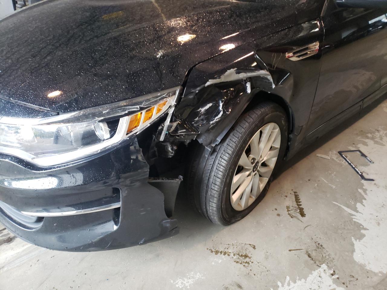 Photo 9 from auction – 2016 KIA OPTIMA LX with VIN 5XXGT4L38GG075668