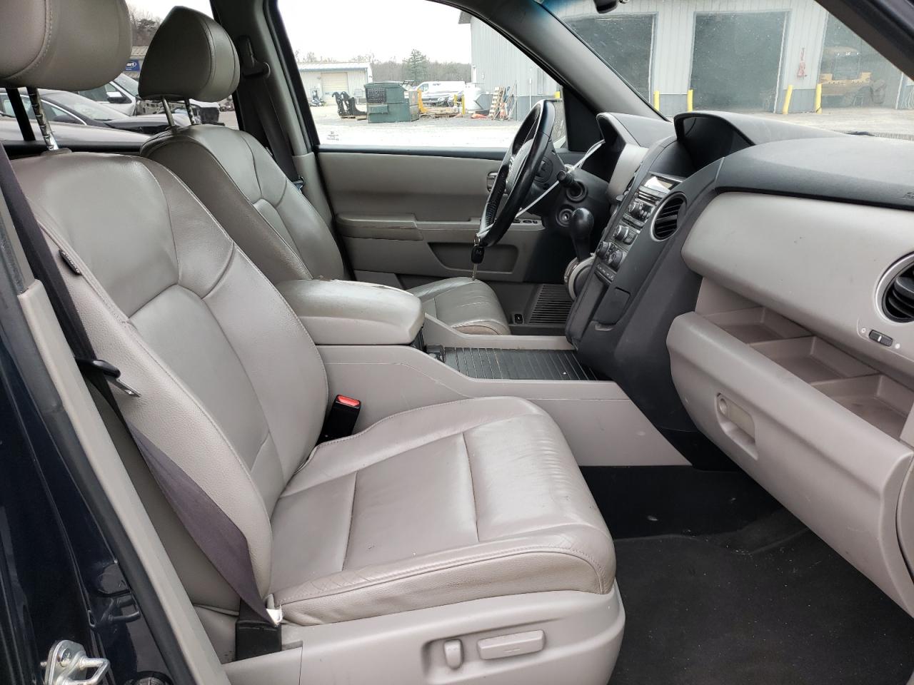 Photo 5 from auction – 2012 HONDA PILOT EXL with VIN 5FNYF4H52CB042605