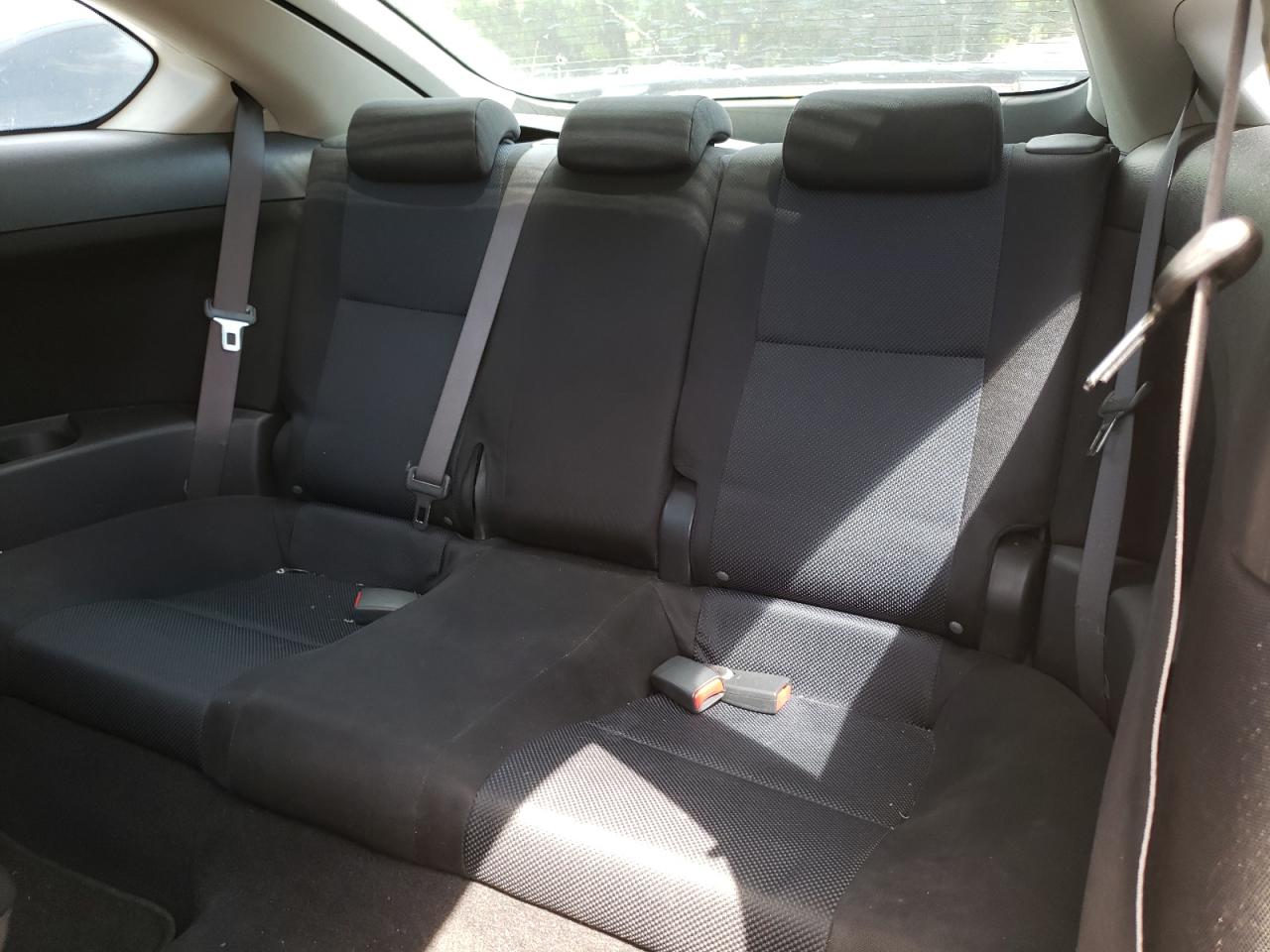 Photo 6 from auction – 2006 TOYOTA SCION TC with VIN JTKDE177660124075