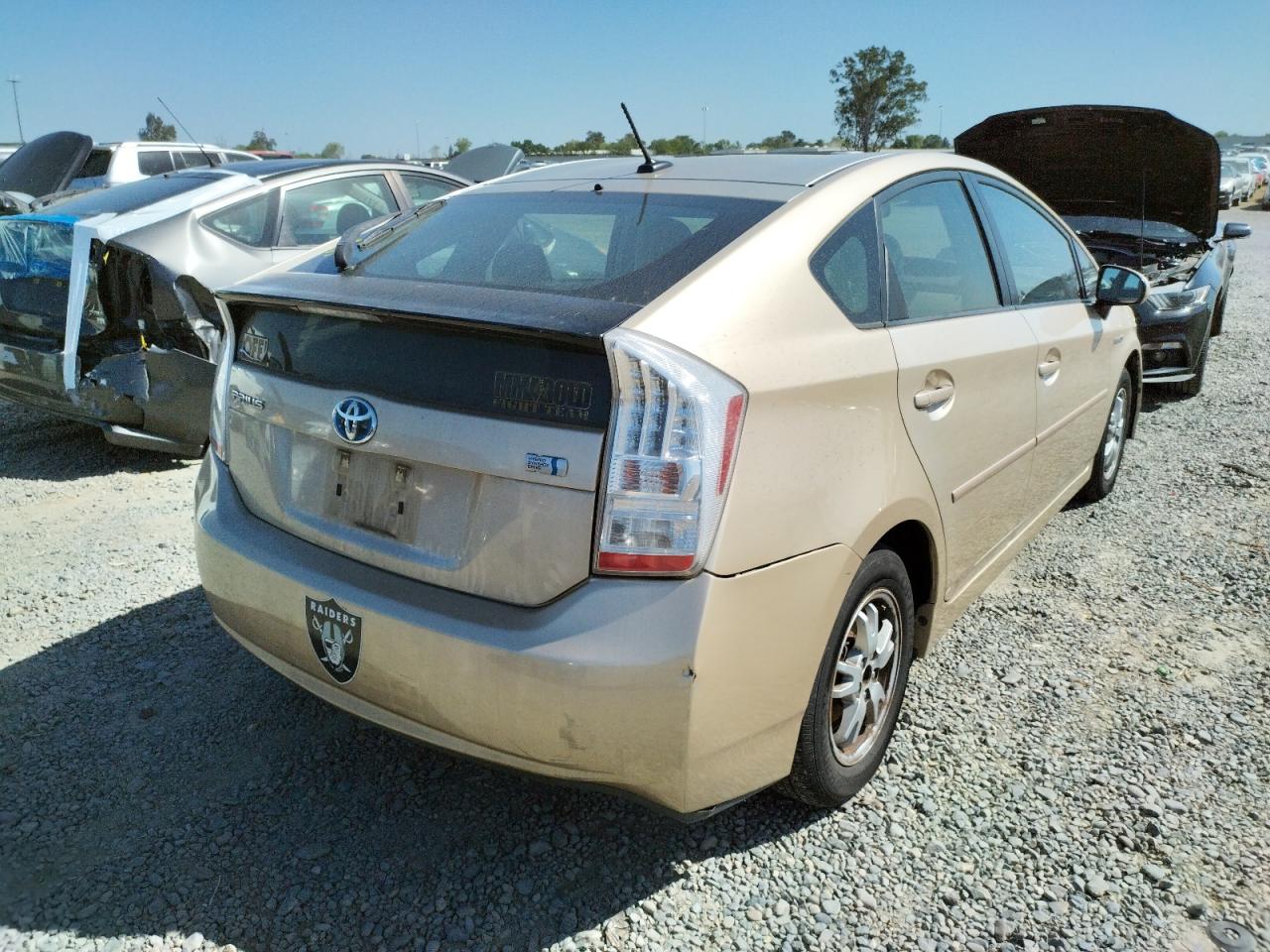 Photo 4 from auction – 2011 TOYOTA PRIUS with VIN JTDKN3DU6B0279174