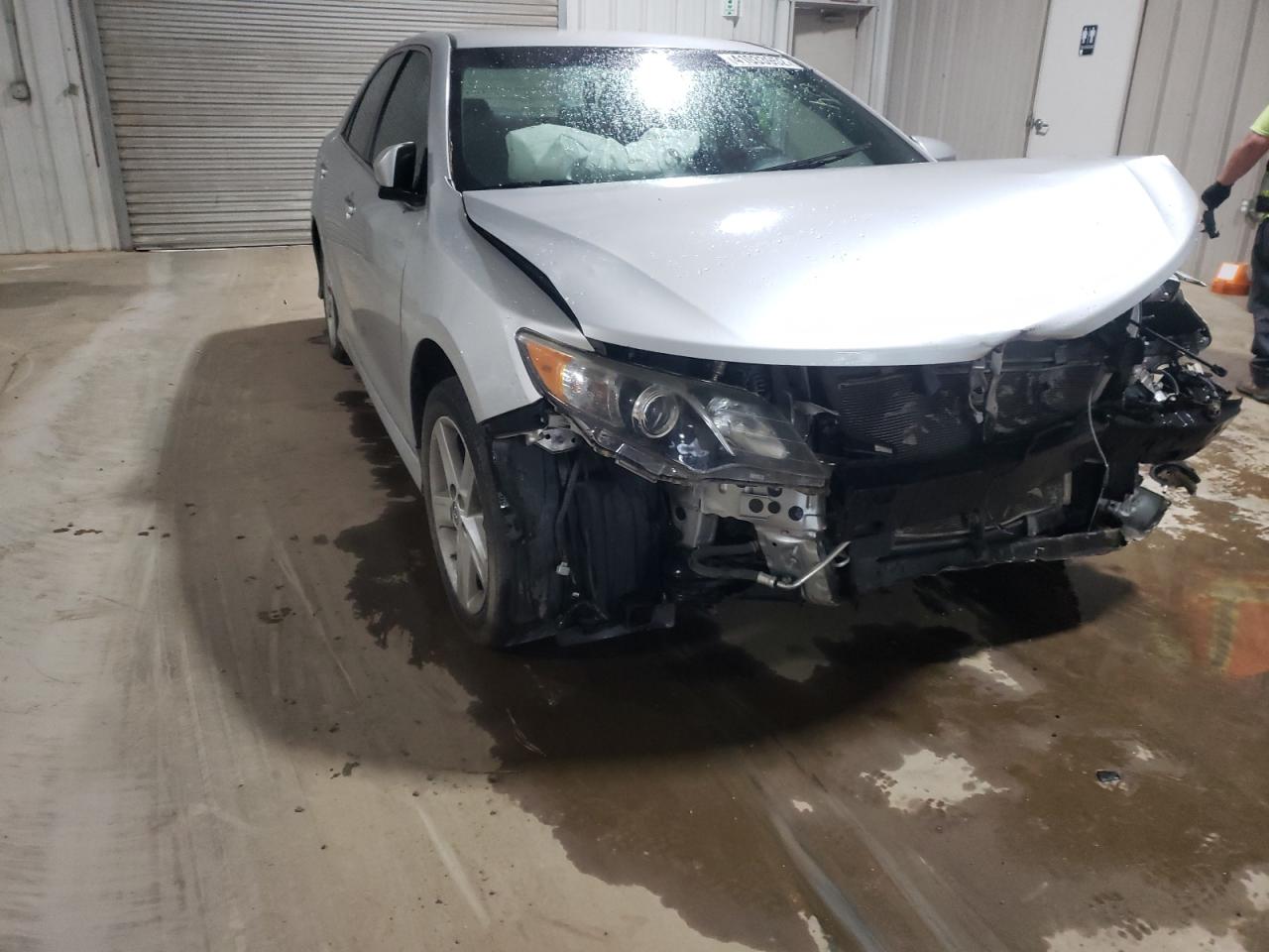 Photo 1 from auction – 2014 TOYOTA CAMRY L with VIN 4T1BF1FK1EU450855