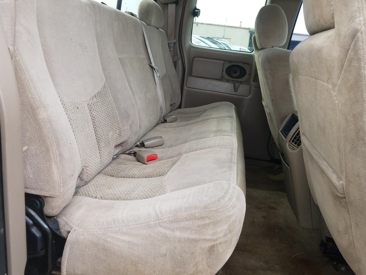 Photo 5 from auction – 2006 CHEVROLET SILVERADO with VIN 1GCEK19T06Z245002