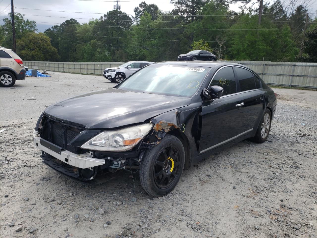 Photo 2 from auction – 2010 HYUNDAI GENESIS 4. with VIN KMHGC4DF4AU098340
