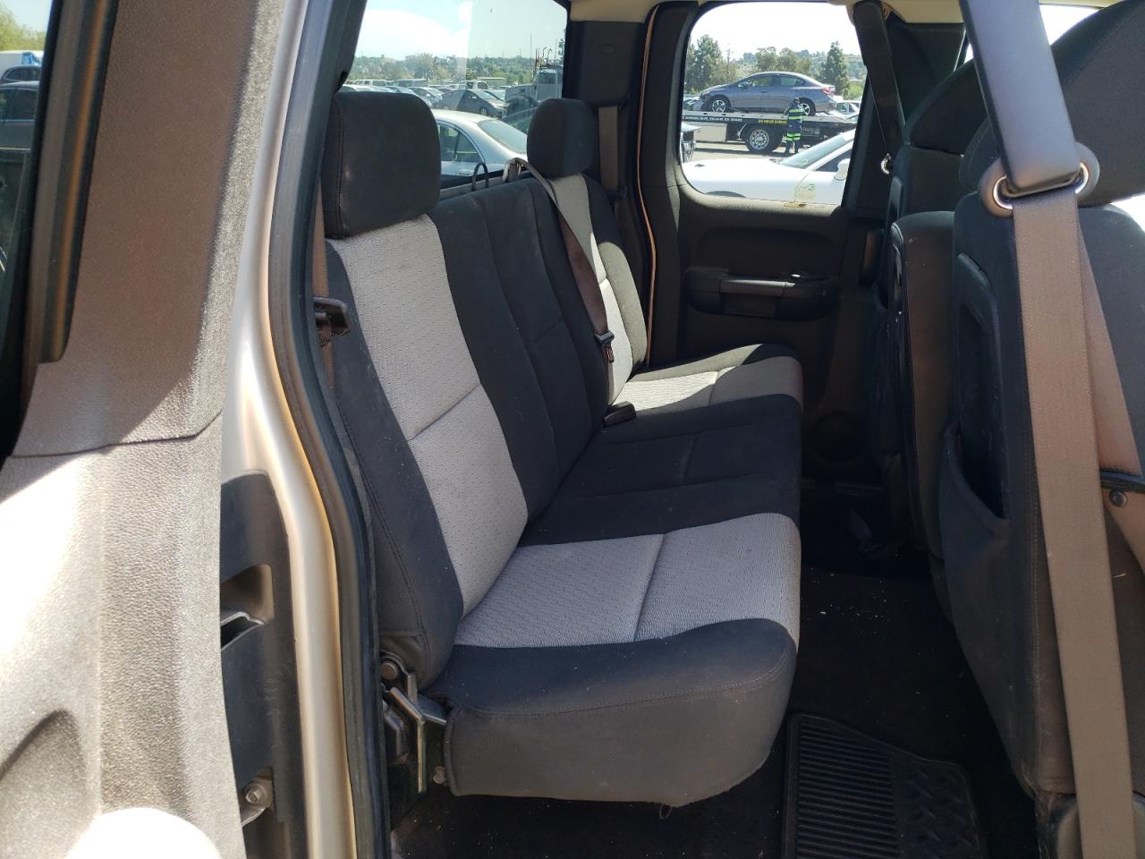 Photo 6 from auction – 2009 CHEVROLET SILVRDO LT with VIN 2GCEC19C191121234