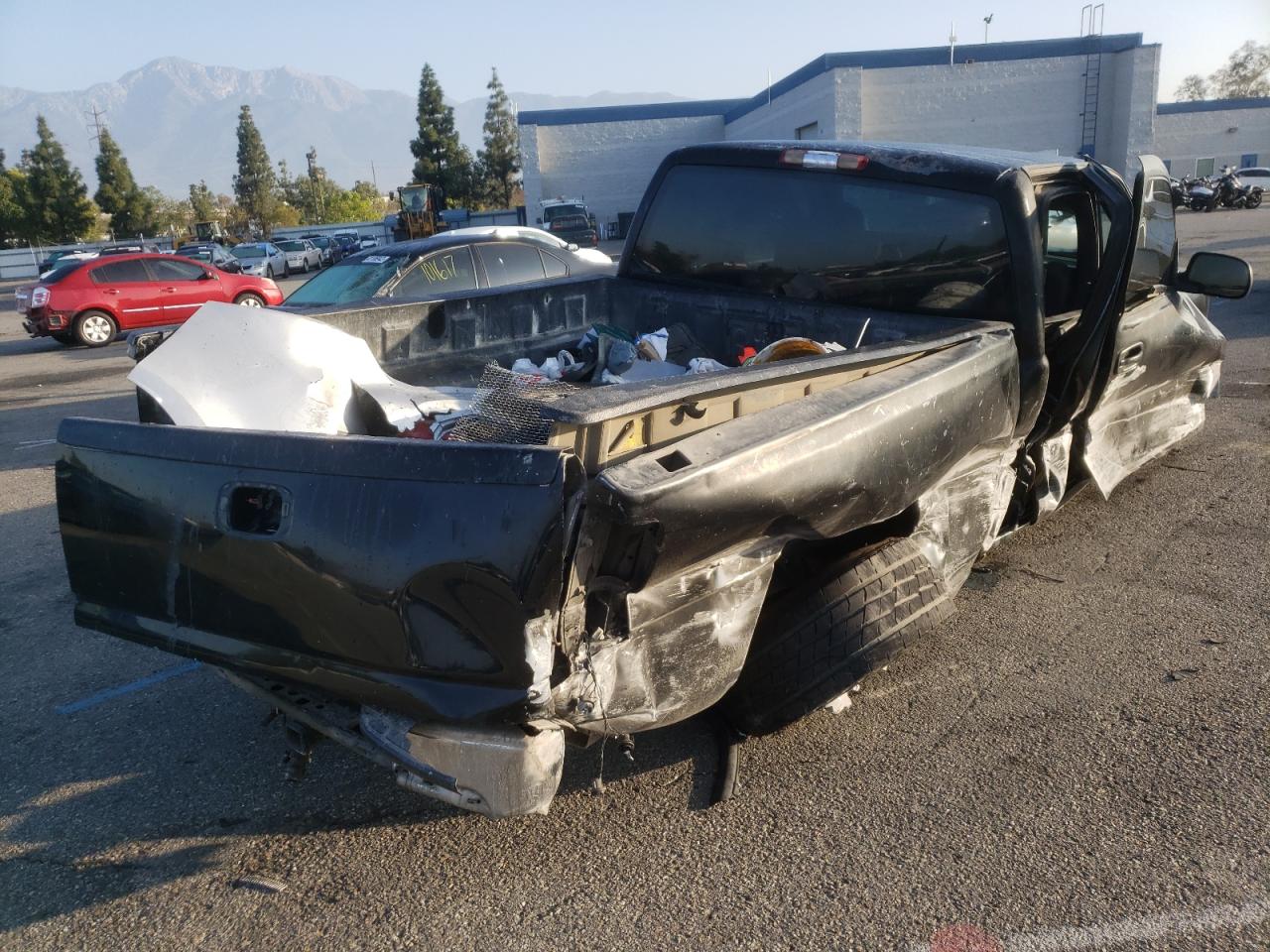 Photo 4 from auction – 2004 CHEVROLET 1500 with VIN 2GCEC19V441105717