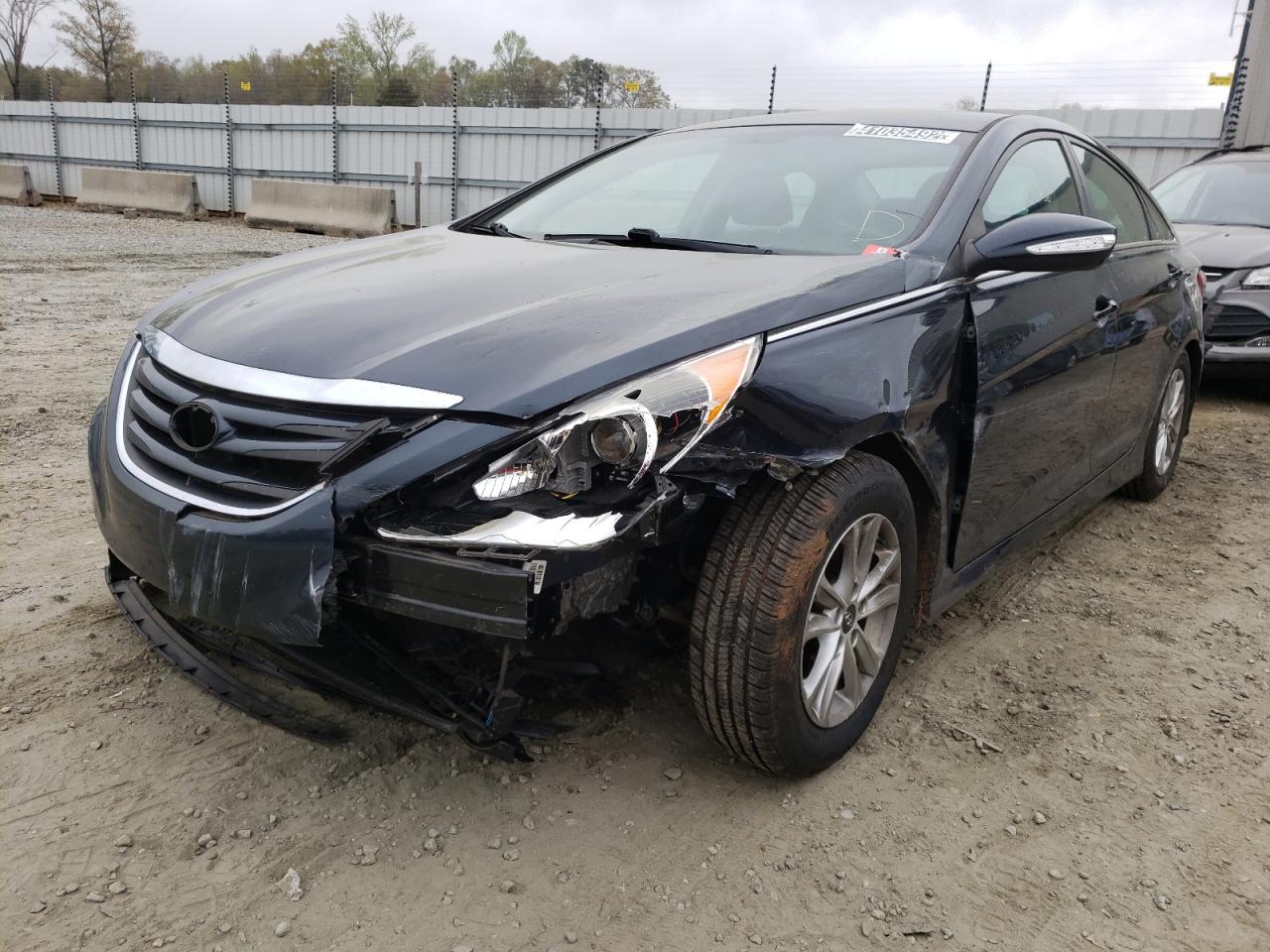 Photo 2 from auction – 2014 HYUNDAI SONATA GLS with VIN 5NPEB4AC0EH891580