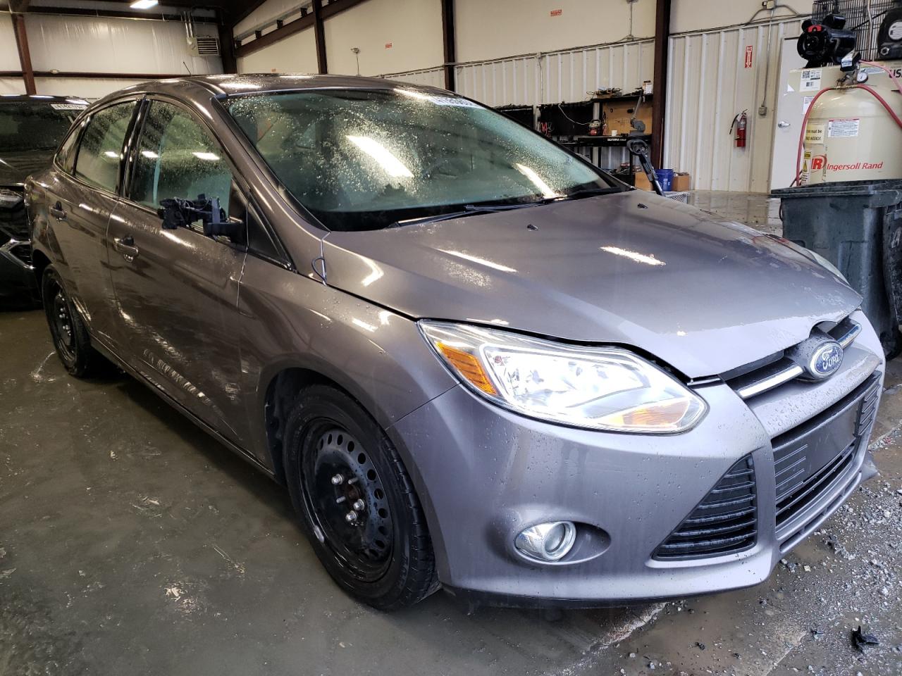 FORD FOCUS SE 2012 with VIN 1FAHP3F27CL223850 - Photo from auction