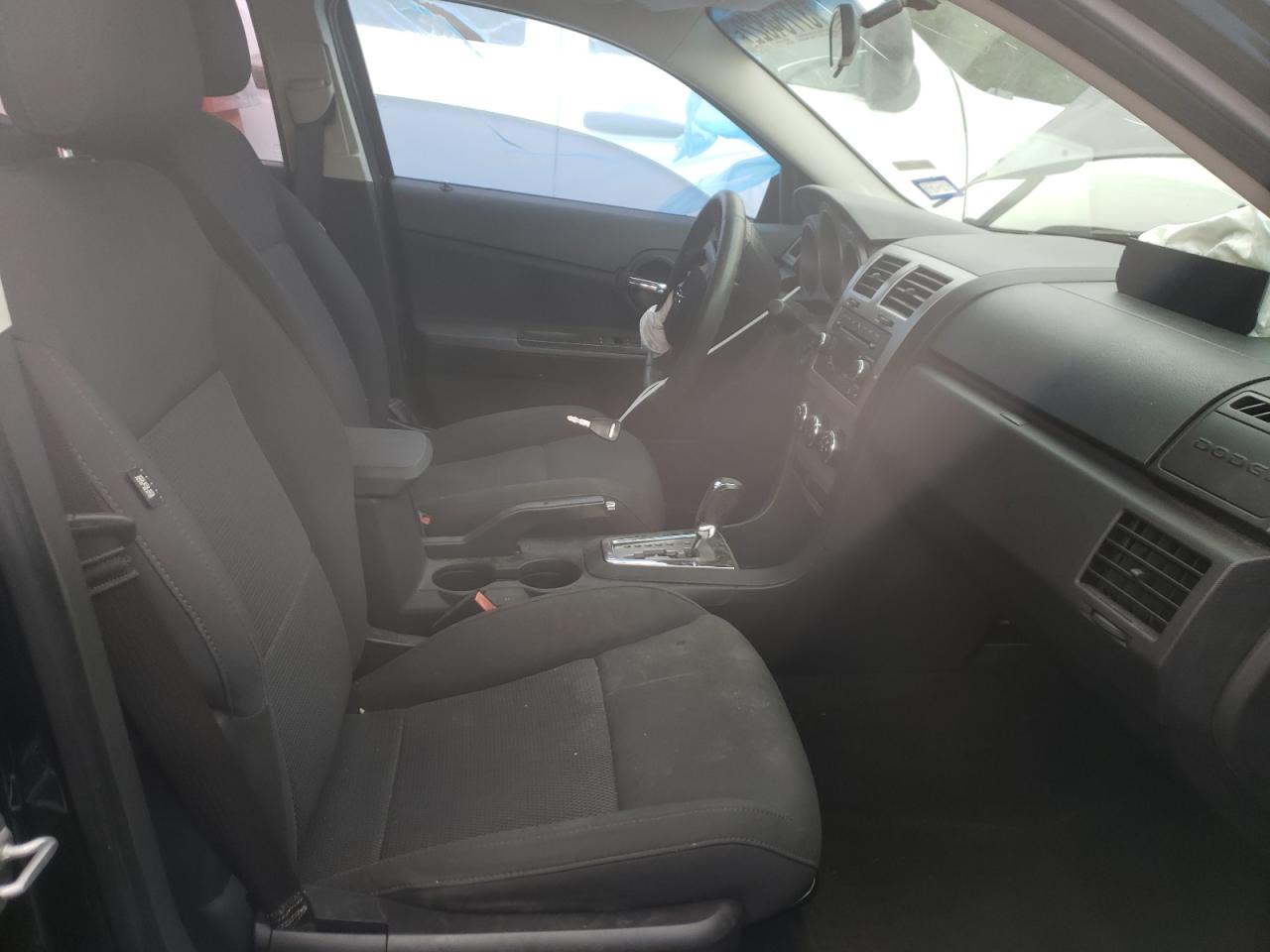 Photo 5 from auction – 2010 DODGE AVENGER SX with VIN 1B3CC4FB5AN222446