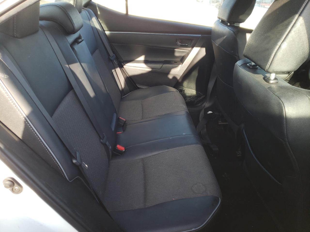 Photo 6 from auction – 2016 TOYOTA COROLLA L with VIN 5YFBURHE6GP465612