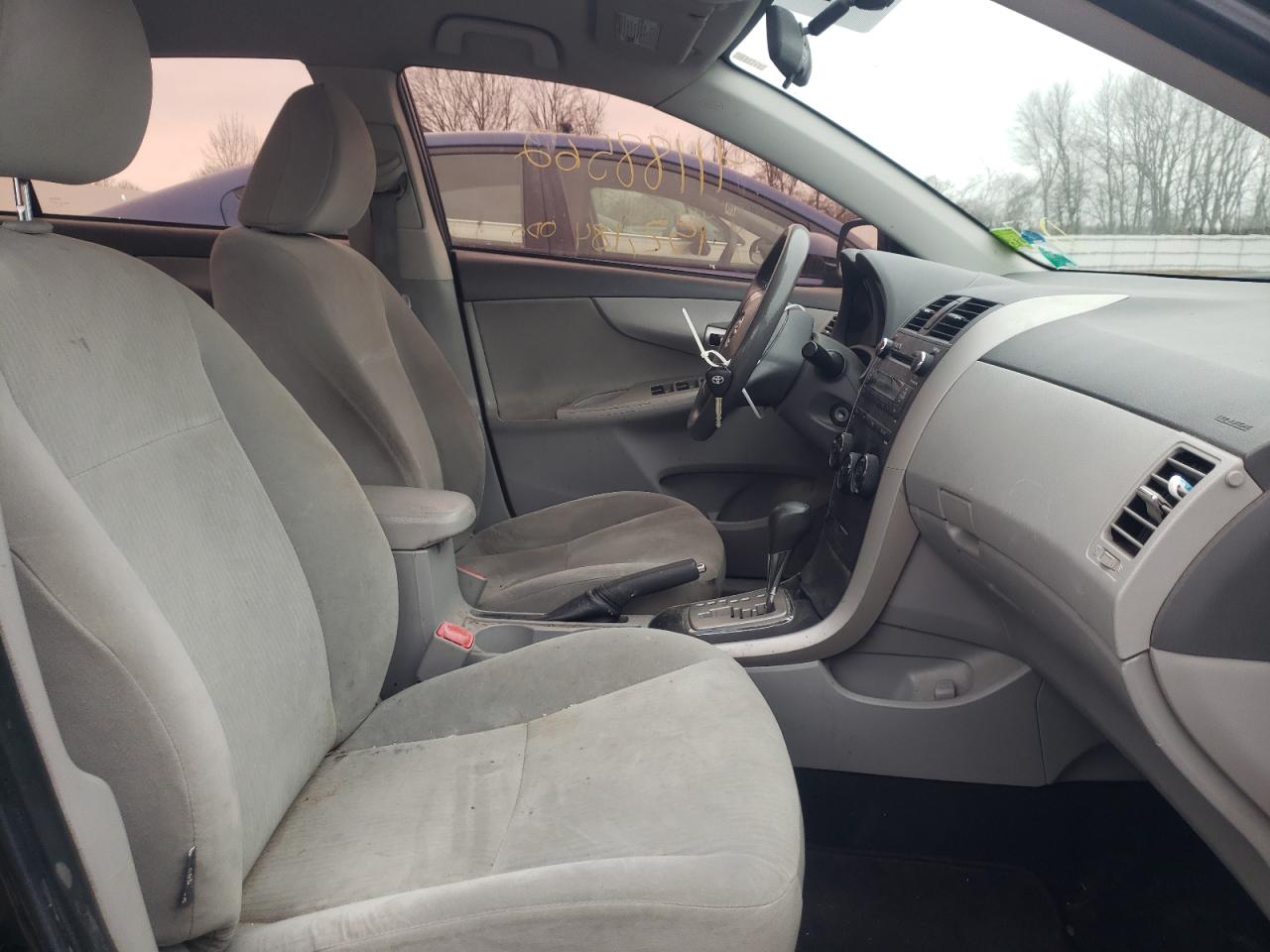 Photo 5 from auction – 2010 TOYOTA COROLLA BA with VIN 1NXBU4EE4AZ244832