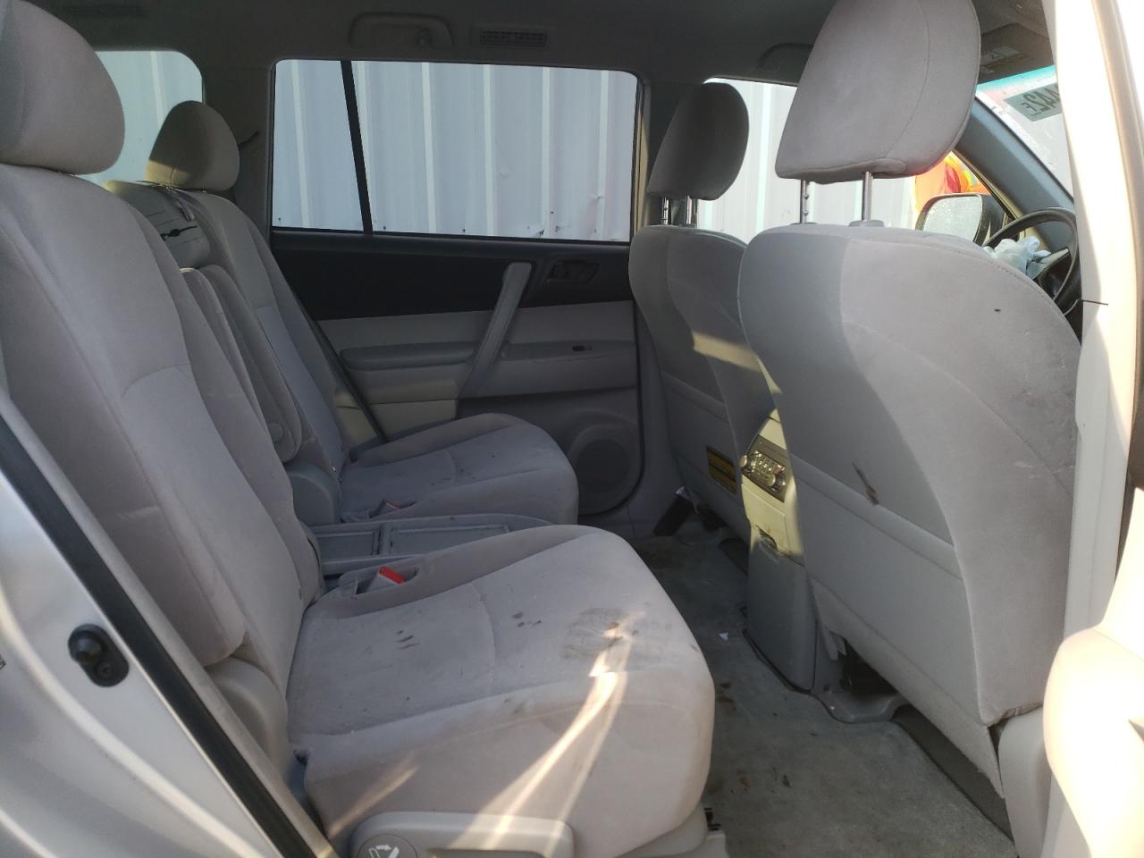 Foto 6 de la subasta – 2010 TOYOTA HIGHLANDER con VIN JTEZK3EH5A2102283