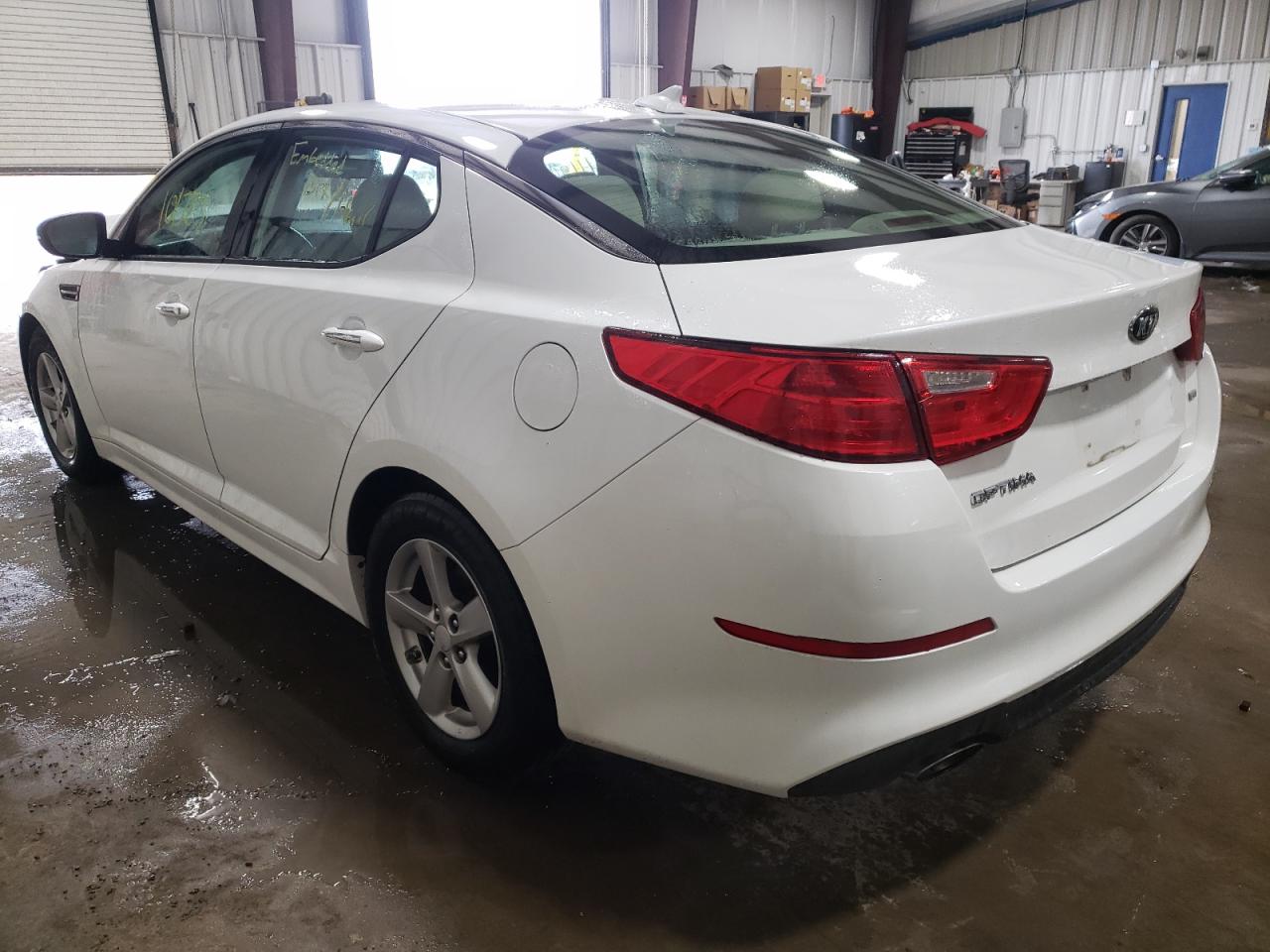 Photo 3 from auction – 2015 KIA OPTIMA LX with VIN 5XXGM4A72FG361033