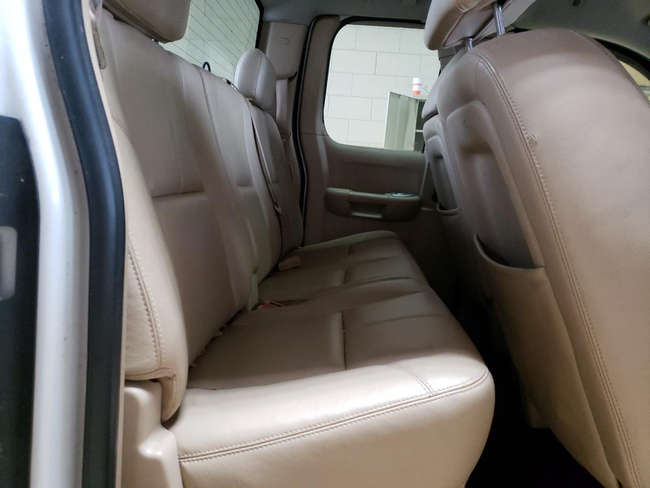 Photo 6 from auction – 2008 CHEVROLET SILVERADO with VIN 2GCEK19J381272253