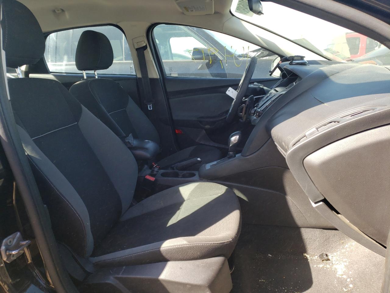 Photo 5 from auction – 2013 FORD FOCUS SE with VIN 1FADP3F21DL157487