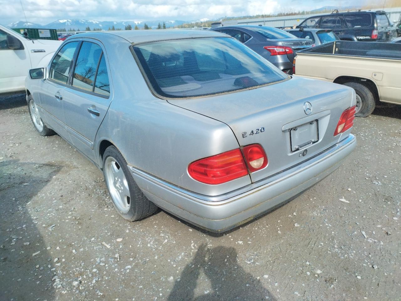 Photo 3 from auction – 1997 MERCEDES-BENZ E 420 with VIN WDBJF72F9VA583486
